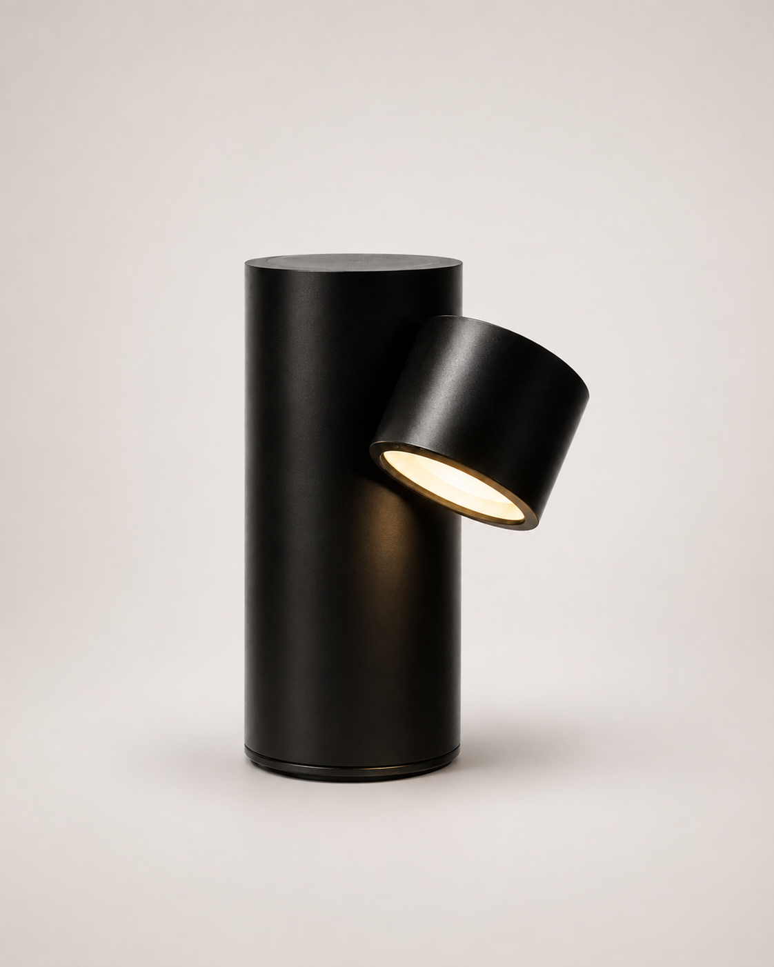 Minimal Silindir Tasarımlı Modern Masa Lambası